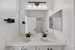 15813 Verna, La Mirada, CA 90638 - Photo 32
