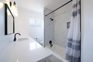 2425 Castle Dr, Bakersfield, CA 93306 - Photo 12