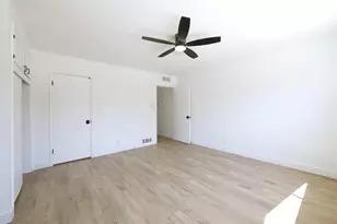 2425 Castle Dr, Bakersfield, CA 93306 - Photo 16