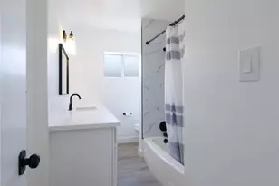 2425 Castle Dr, Bakersfield, CA 93306 - Photo 14