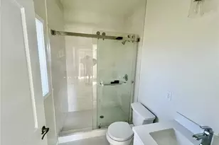 915 W 21st, Los Angeles, CA 90007 - Photo 50