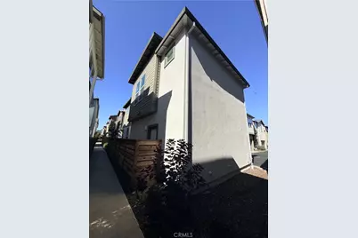 9942 Del Surf Lane, Elk Grove, CA 95757 - Photo 2