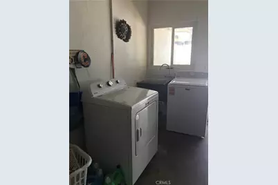 301 W 6th Street, Gilroy, CA 95020 - Photo 18