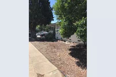 301 W 6th Street, Gilroy, CA 95020 - Photo 22