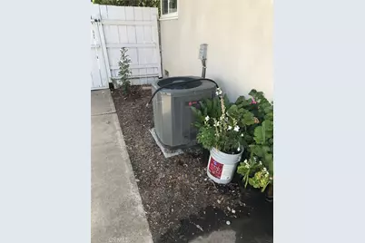 301 W 6th Street, Gilroy, CA 95020 - Photo 20