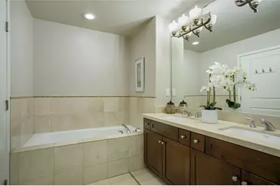 11115 Acama #207, Studio City, CA 91602 - Photo 16