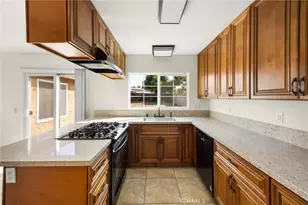 2701 S Whispering Lakes Ct, Ontario, CA 91761 - Photo 10