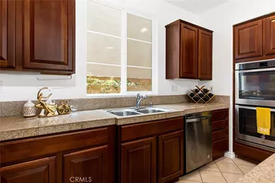 80 Wonderland, Irvine, CA 92620 - Photo 6