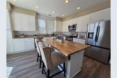 20329 Red Poppy, Riverside, CA 92508 - Photo 10