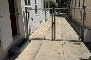 933 S Mullen Ave, Los Angeles, CA 90019 - Photo 42