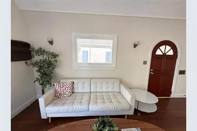 933 S Mullen Avenue, Los Angeles, CA 90019 - Photo 16