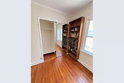 933 S Mullen Avenue, Los Angeles, CA 90019 - Photo 32