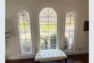 933 S Mullen Avenue, Los Angeles, CA 90019 - Photo 12