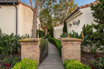 102 Chantilly, Irvine, CA 92620 - Photo 2