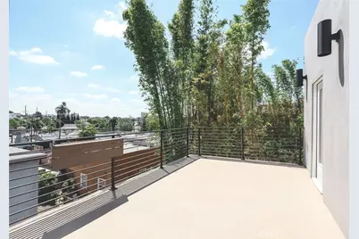 542 N Commonwealth, Los Angeles, CA 90004 - Photo 46