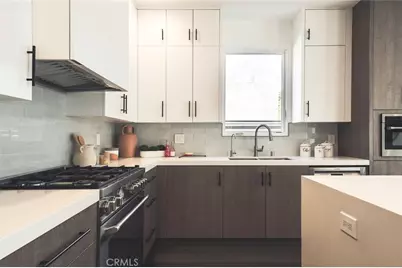 542 N Commonwealth, Los Angeles, CA 90004 - Photo 26