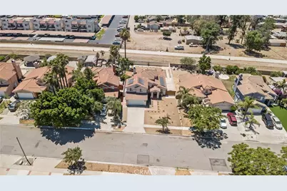 16145 Seville, Fontana, CA 92335 - Photo 44