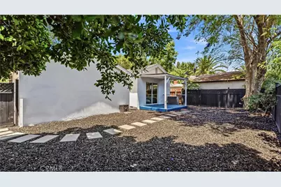 7500 Vassar, Canoga Park, CA 91303 - Photo 20