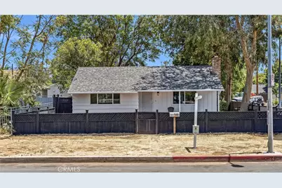 7500 Vassar, Canoga Park, CA 91303 - Photo 2