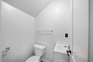 918 5th, Los Angeles, CA 90019 - Photo 20
