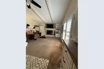 921 Hollowell, Ontario, CA 91762 - Photo 32