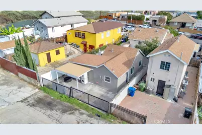 1109 S Dacotah, Los Angeles, CA 90023 - Photo 24