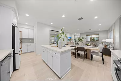 207 Essex Court, Tustin, CA 92780 - Photo 14