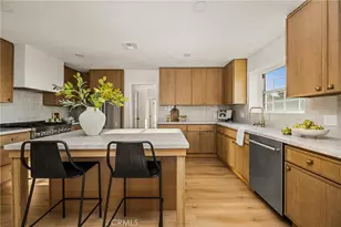 3803 Monteith Dr, Los Angeles, CA 90043 - Photo 10