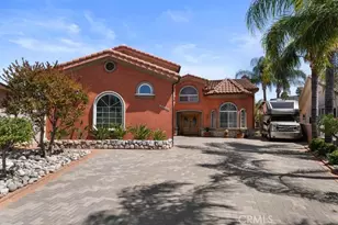 30186 Windward Dr, Canyon Lake, CA 92587 - Photo 2