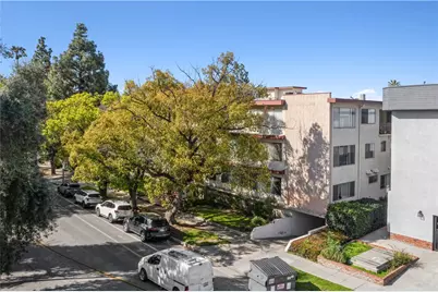195 S Wilson Avenue, Pasadena, CA 91106 - Photo 2