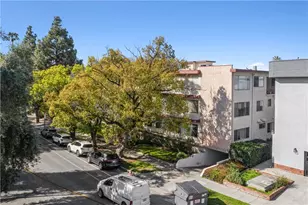 195 S Wilson Ave, Pasadena, CA 91106 - Photo 2