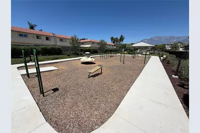 1374 Chervil Way, Upland, CA 91786 - Photo 20