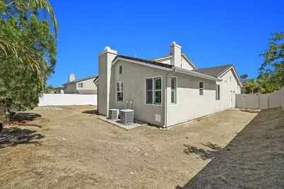 17081 Greentree Drive, Riverside, CA 92503 - Photo 36