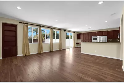 17081 Greentree Drive, Riverside, CA 92503 - Photo 12