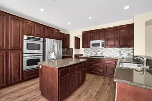 17081 Greentree Dr, Riverside, CA 92503 - Photo 18