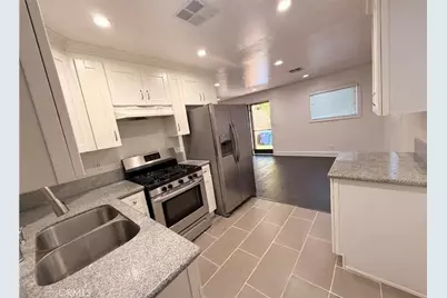 4563 4565 Lexington, Los Angeles, CA 90029 - Photo 2