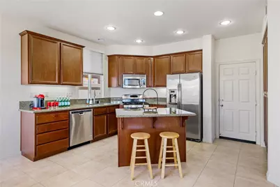 829 Lincoln Glen Drive, Buena Park, CA 90620 - Photo 18