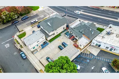 702 N Garey, Pomona, CA 91767 - Photo 14