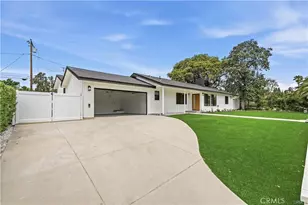 12621 Singing Wood Dr, Santa Ana, CA 92705 - Photo 48