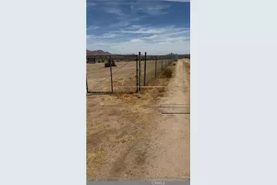 27824 27826 Clark Road, Apple Valley, CA 92308 - Photo 8