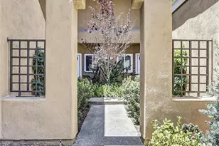 24 Scripps Aisle, Irvine, CA 92612 - Photo 2