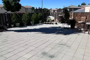 14161 Surrey Ct, Victorville, CA 92394 - Photo 10