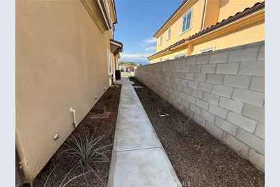 8102 Celito Dr, Rosemead, CA 91770 - Photo 38