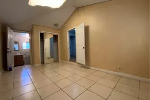 6350 Myrtle Ave, Long Beach, CA 90805 - Photo 18