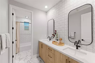 179 Somera, Irvine, CA 92602 - Photo 36