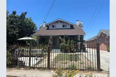 927 W 48th Street, Los Angeles, CA 90037 - Photo 1
