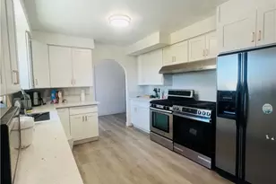 556 W Campus View, Riverside, CA 92507 - Photo 6