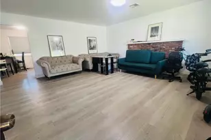 556 W Campus View, Riverside, CA 92507 - Photo 2
