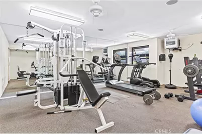 2121 Beloit Avenue #112, Los Angeles, CA 90025 - Photo 30