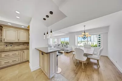 10520 Wilshire Blvd #902, Los Angeles, CA 90024 - Photo 6